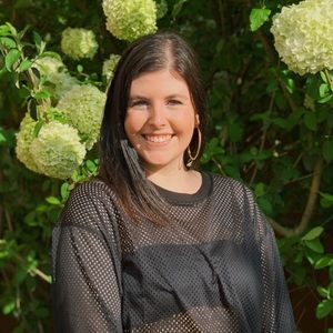 Meet your Posher, Danielle